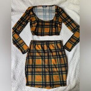 Mustard Mini Skirt Crop Top Set. Size Small.